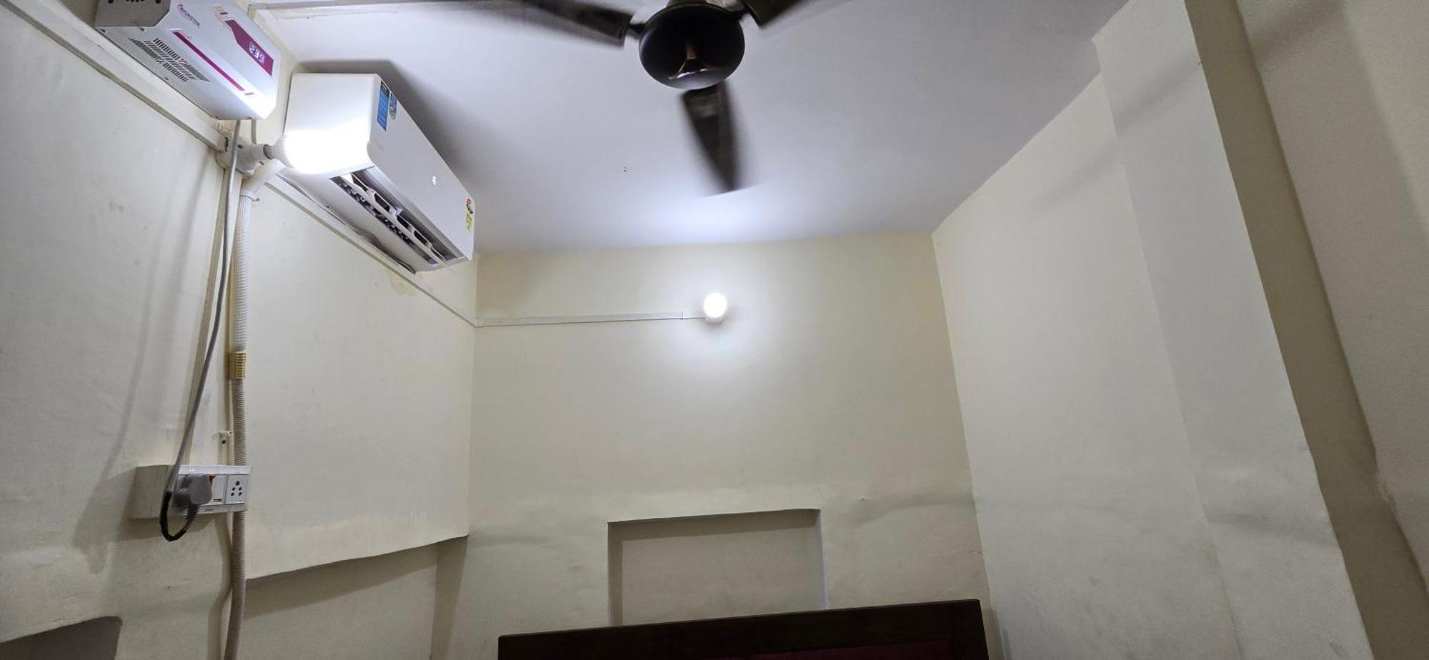 Ramlala Paying Guest House Stay Just 100M From Saryu Ghat, Ayodhya ภายนอก รูปภาพ